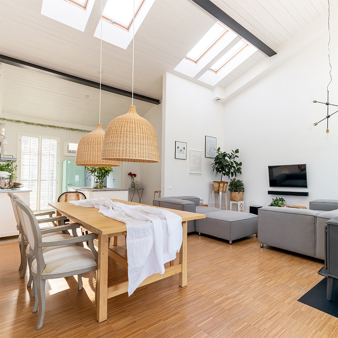 Modern Dining and Living Room Renovation Bouri Contracting: Kitchen, Bathroom, Basement, Apartment, Condo, Commercial, Renovation Company Coquitlam, Greater Vancouver