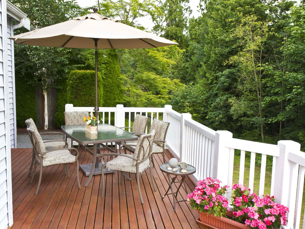 custom wood rail and deck coquitlam orig Coquitlam Deck Builders