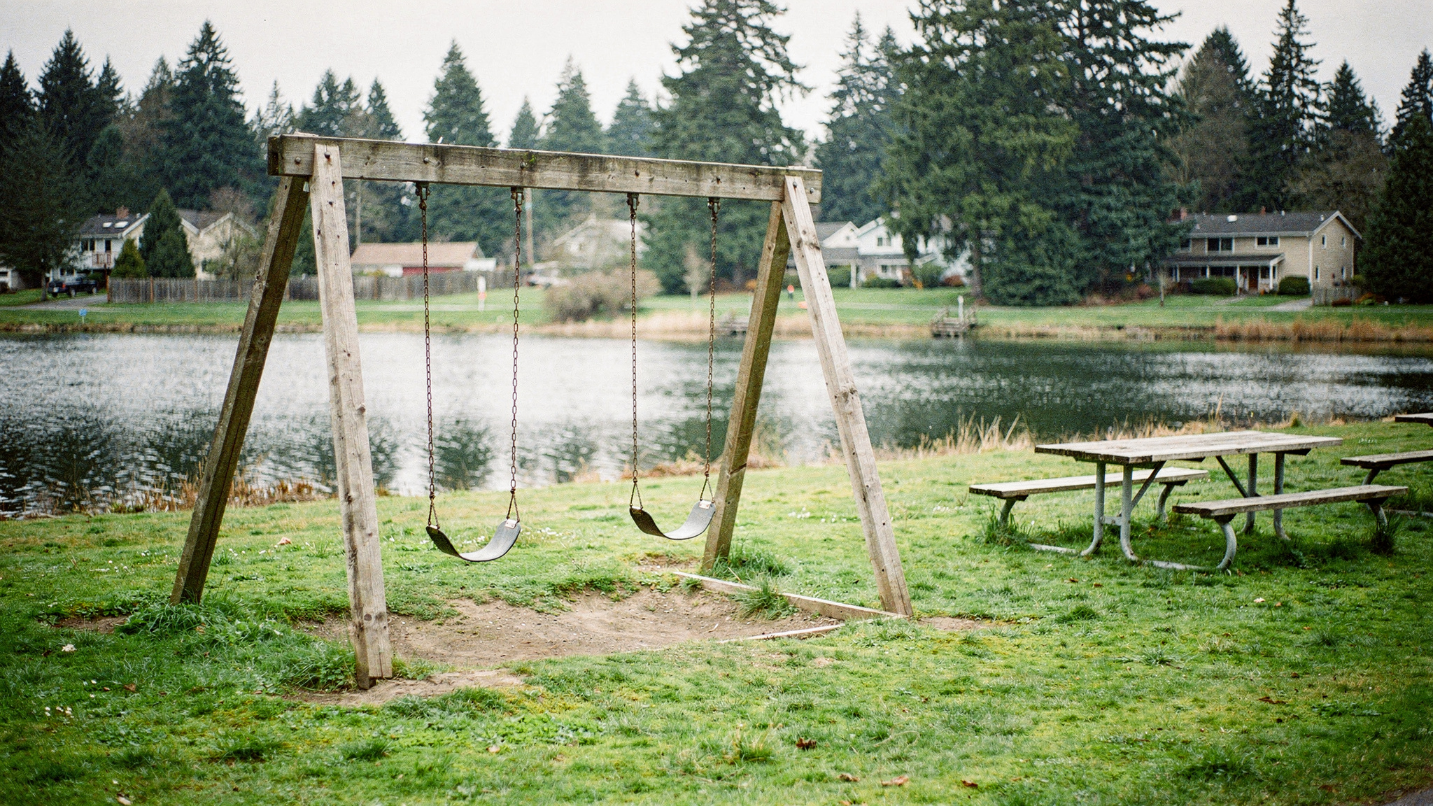 comolake sec2 v3 coquitlam Como Lake Park Coquitlam: Complete Visitor Guide Playground, Picnic Areas, and Family Time
